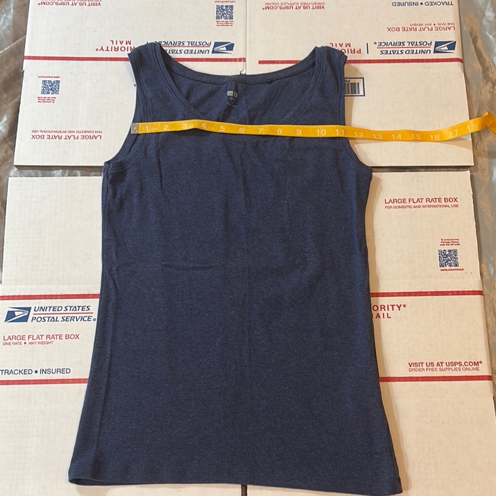 5$ BOX 10 ITEMS…
Updating and getting ready to donate.